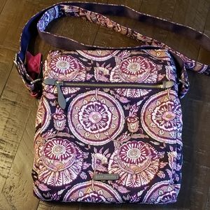 Vera Bradley water-repellent crossbody! 🌸